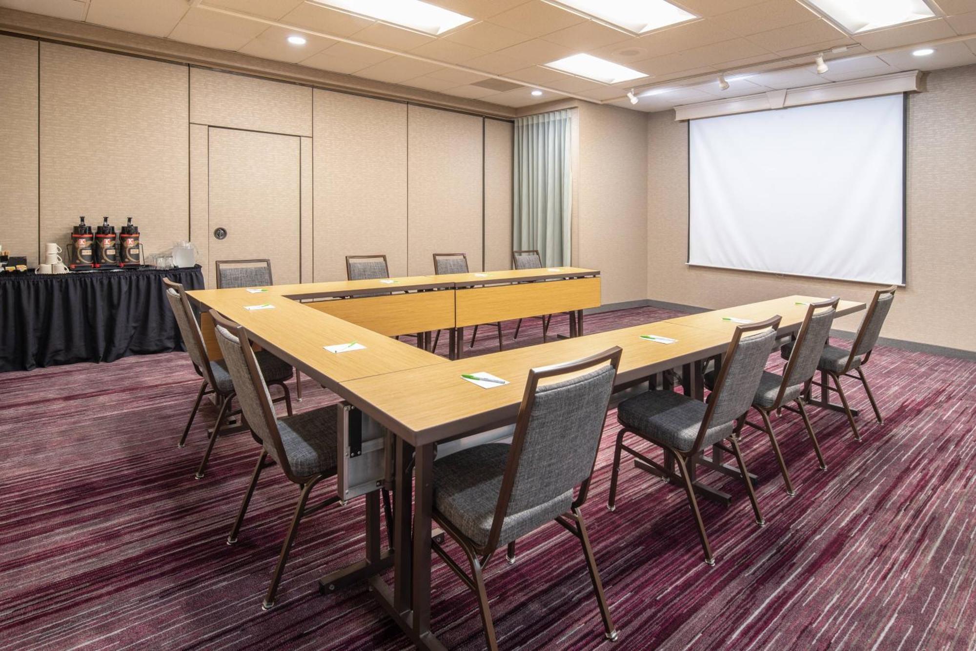 Courtyard By Marriott Portland Airport Hotel Luaran gambar