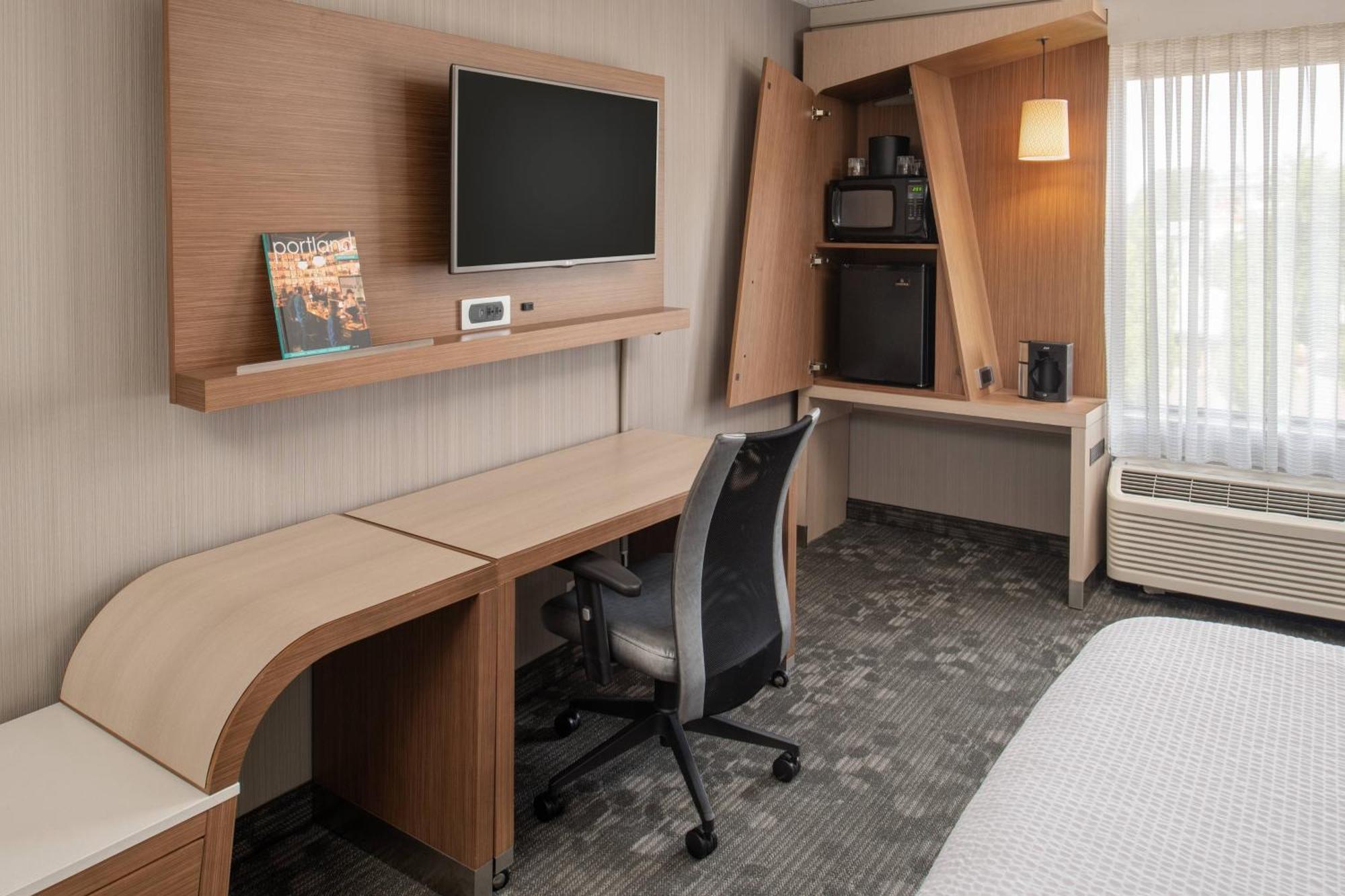 Courtyard By Marriott Portland Airport Hotel Luaran gambar
